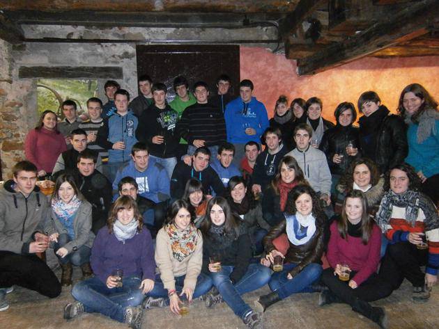 Gazteak sagardotegian 