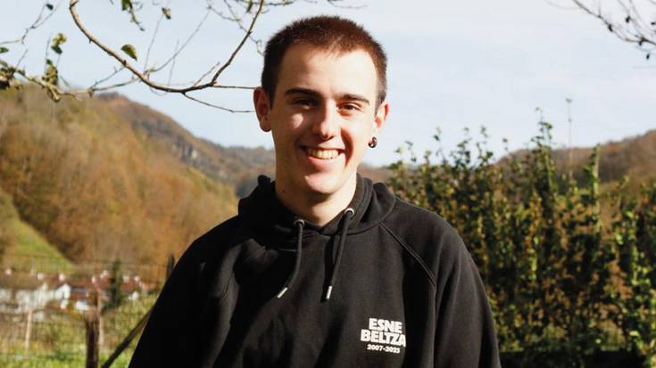 «Gustuko dudan horretatik bizi nahiko nuke, ilusioa galdu gabe»