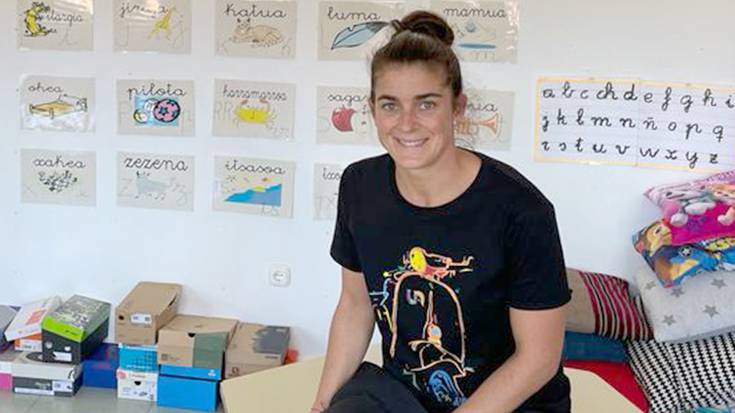 «Ez naiz sekula damutu goi mailako futbola utzi izanaz»