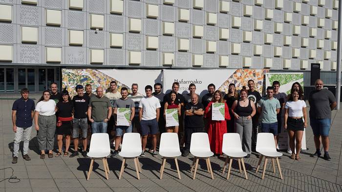 24 bertsolari ariko dira Nafarroako Bertsolari Txapelketako txapelaren bila