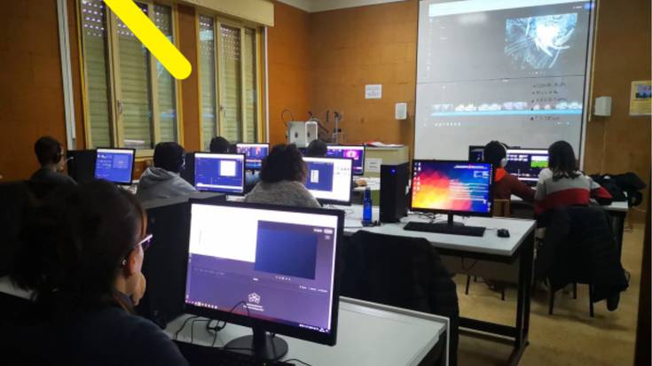 Youtuber izateko doako ikastaroa euskaraz antolatu dute Lesakan urriaren 28an eta azaroaren 4an