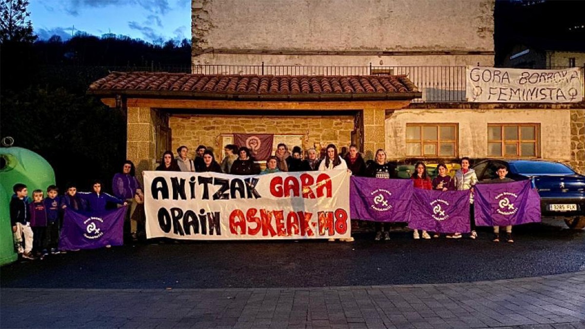 Areson ere kalera atera dira emakumearen egunean