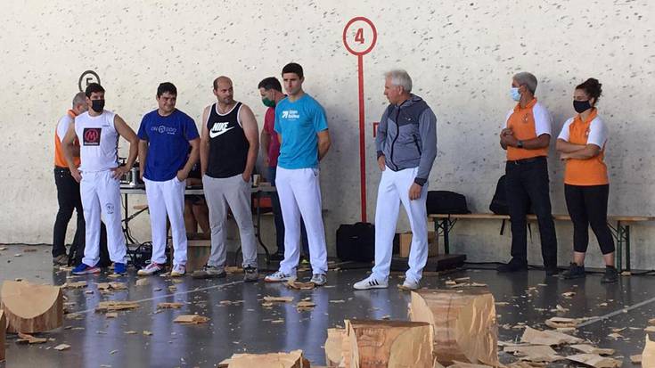 Endika Goia beratarra eta Beintza-Labaiengo Jacinto Etxekonanea Nafarroako hirugarren mailako aizkora txapelketaren finalean izanen dira