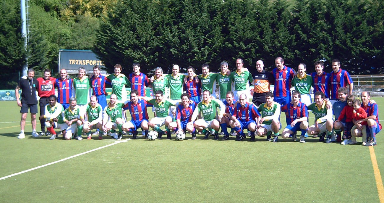 Nafarroa eta Pirinio Atlantikoko 14 urtez beheitiko futbol selekzioek partida jokatuko dute ekainaren 10ean Beran