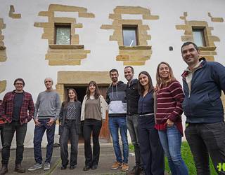 Fernando Oiartzunen  eta Oihana Lujanbioren ikerlanak hizpide Mintzola mintegian