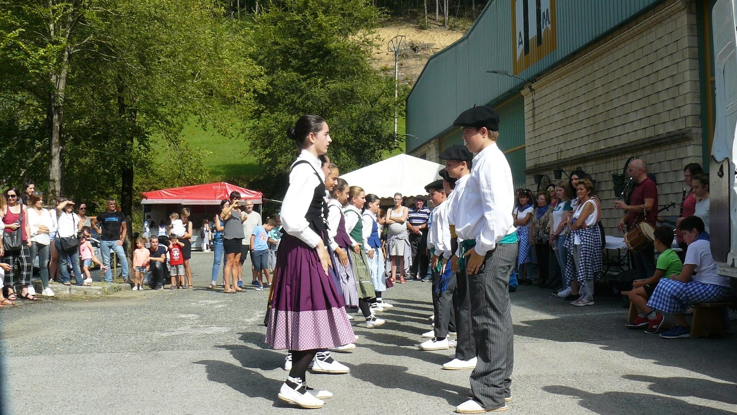 Berrizaungo bestak ospatuko dituzte larunbatean Igantzin