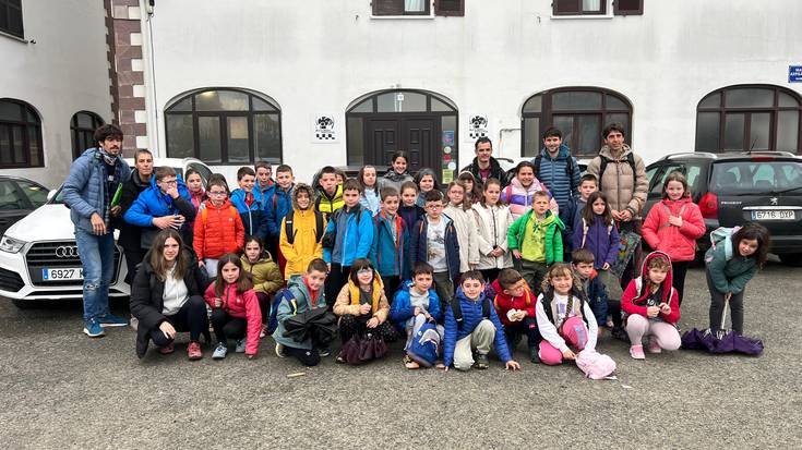 Iruritako eskolako ikasleen irratsaioa