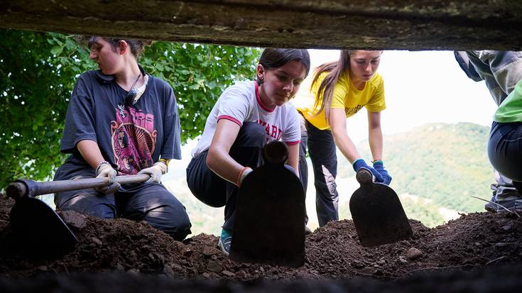 Hormigoizko muga frankista: 2.000 bunker Nafarroako Pirinioetan