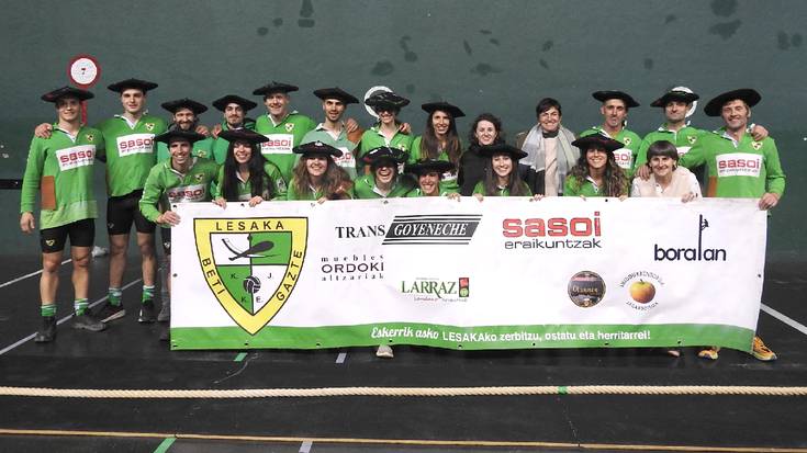 Lesakan jokatutako Euskal Herriko bi txapelak Beti Gaztek jantzi ditu nagusitasunez