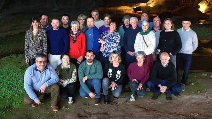 Esteban Barneix da Sarako Lekukoa Segi taldeko auzapezgaia herriko bozetan