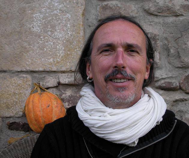 «Denbora bankuan dagoen txanpona bakarra lan-ordua da, zerbitzu trukea»