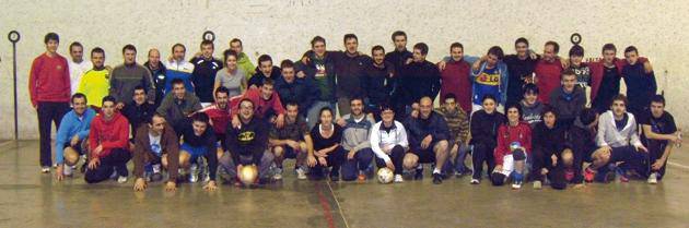 Futbito txapelketa mixtoa jokatu zen Eguberrietan 