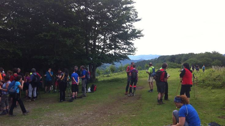 Haur, gaztetxo eta gurasoentzako mendi irteera antolatu dute larunbatean Lesakan