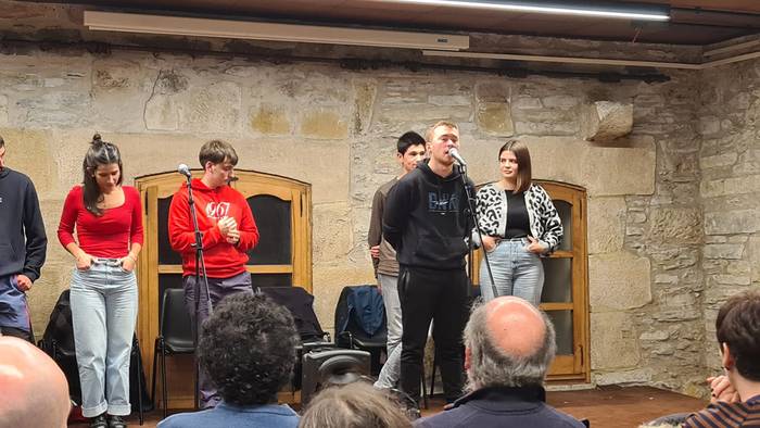 Xenpelar sariketako finalean izanen dira Haira Aizpurua eta Josu Txoperena bertsolariak