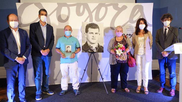 Duela 51 urte Guardia Zibilak tiroz hildako Manuel Andueza beratarra omendu dute Donostian