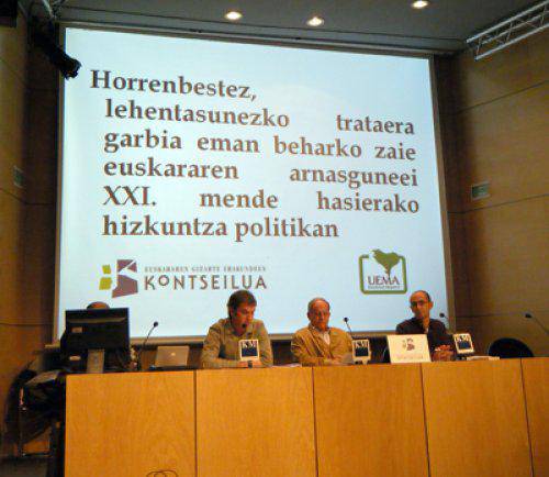 Arantzako Udalaren hizkuntz politika txalotu du Kontseiluak