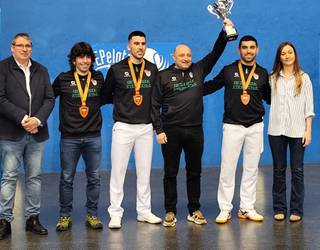 Ugaitz Elizaldek Espainiako bigarren mailako klub arteko txapela eman dio Beti Onak taldeari