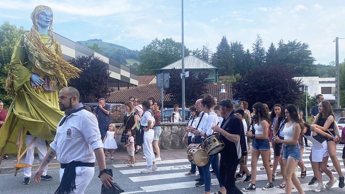 Altzateko bestak ospatuko dituzte ortziralean hasi eta igandera arte