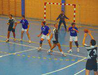 Kuadrilen arteko futbito eta frontenis txapelketa mistoa antolatu ditu Errekak