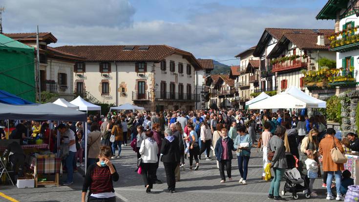 ARGAZKIAK: Animazio handia atzo Berako Azoka Egunean