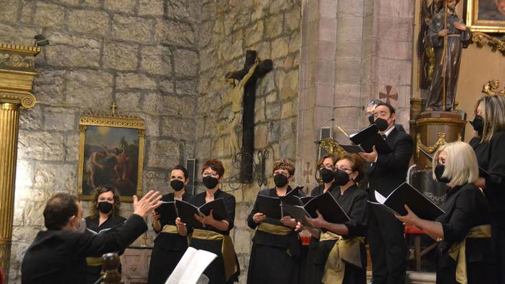 Andra Mari Abesbatzak kontzertua eskaini du igandean Beran