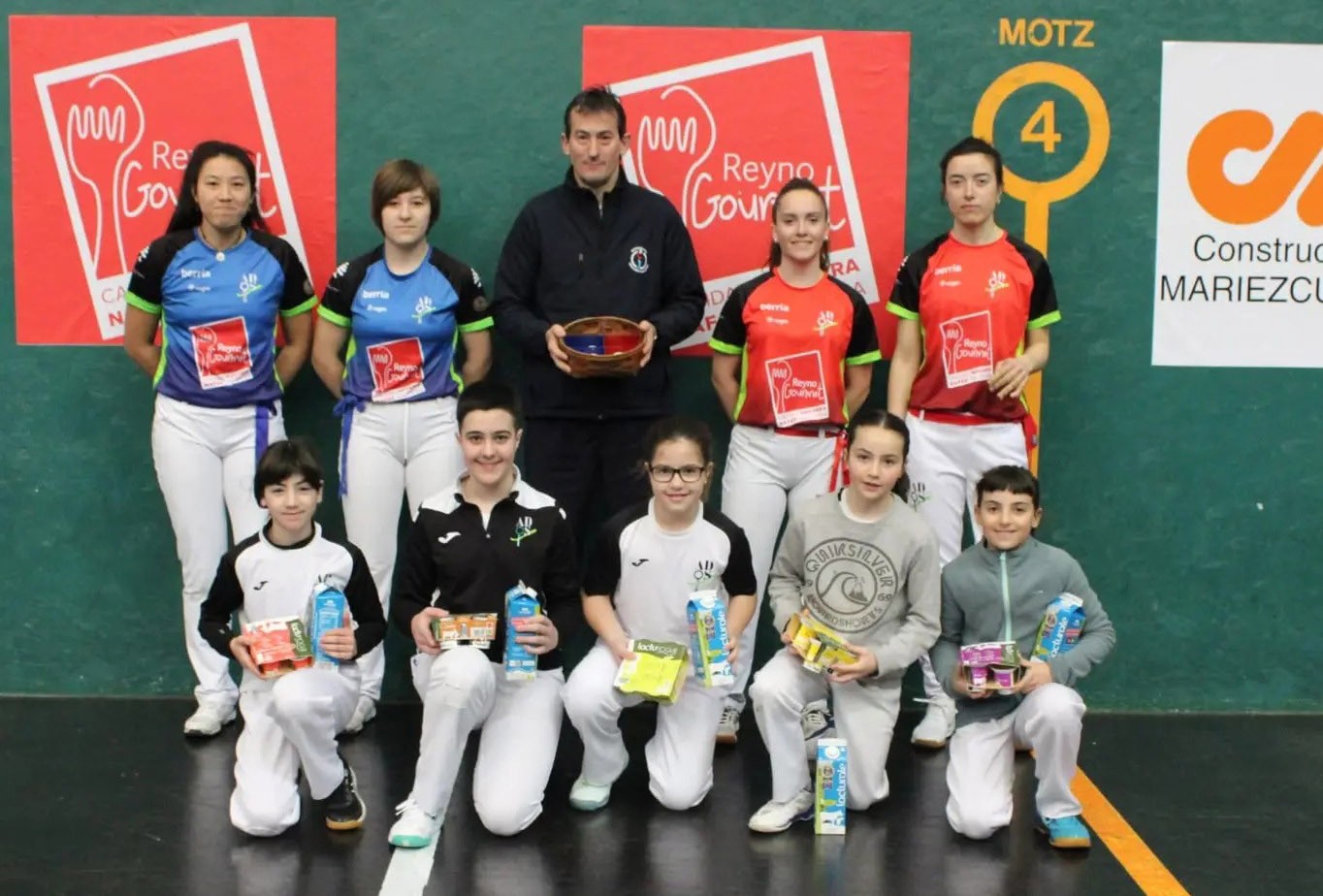 Ados pilota txapelketako partida berdinduak utzi ditu asteburuak