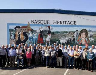 [ARGAZKIAK] Lehenengo Baztandarren Biltzarra ospatu dute Bakersfielden