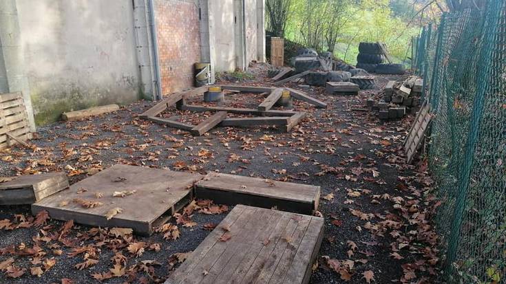 Bizikletentzako trial parkea auzolanean egin dute Lesakan