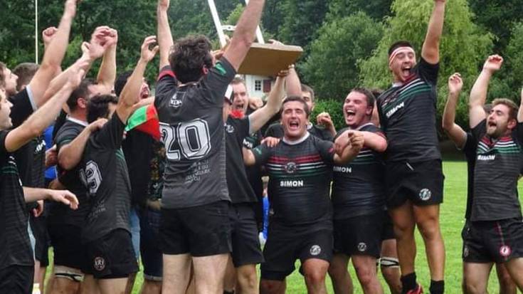 Euskal Liga irabazi du Sarako Izarra Rugby Taldeak