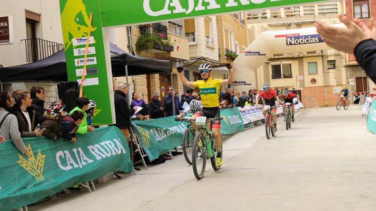 Javier Sein punta-puntan Rural Kutxa BTT Kopan