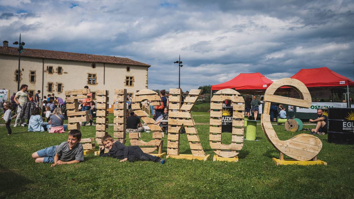 Eusko Eguna ospatuko dute apirilaren 18an Ezpeletan