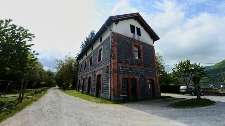 Plazaolako Bide Berdeari buruzko gune interaktiboa aurkeztu dute