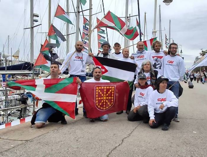 Israelgo armadak Luka Remiro beratarra duen flotillako itsasontzia bahitu du