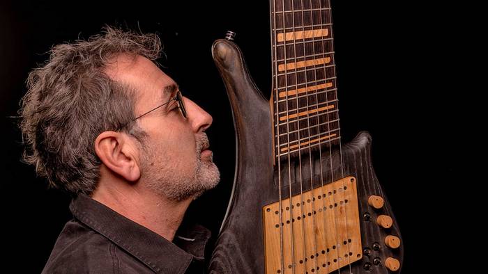 «Bihotzetik ateratzen zaidan musika jotzen ari naiz eta ilusioz nago»