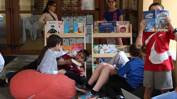 LAGA Biblionetak aurreneko bisita egin du Goizuetara eta Aranora