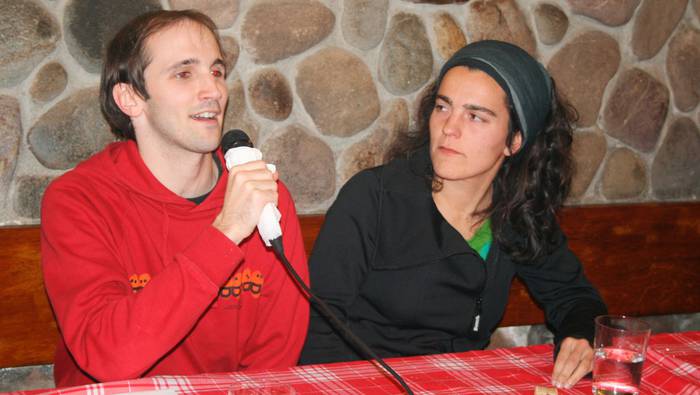 Maialen Lujanbio eta Sutrai Colina kantari ariko dira Sarako ikastolaren bertsu afarian