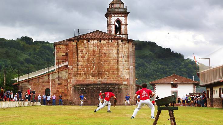 Baztan-Errekako laxoa txapelketaren 42. edizioa abiatu da