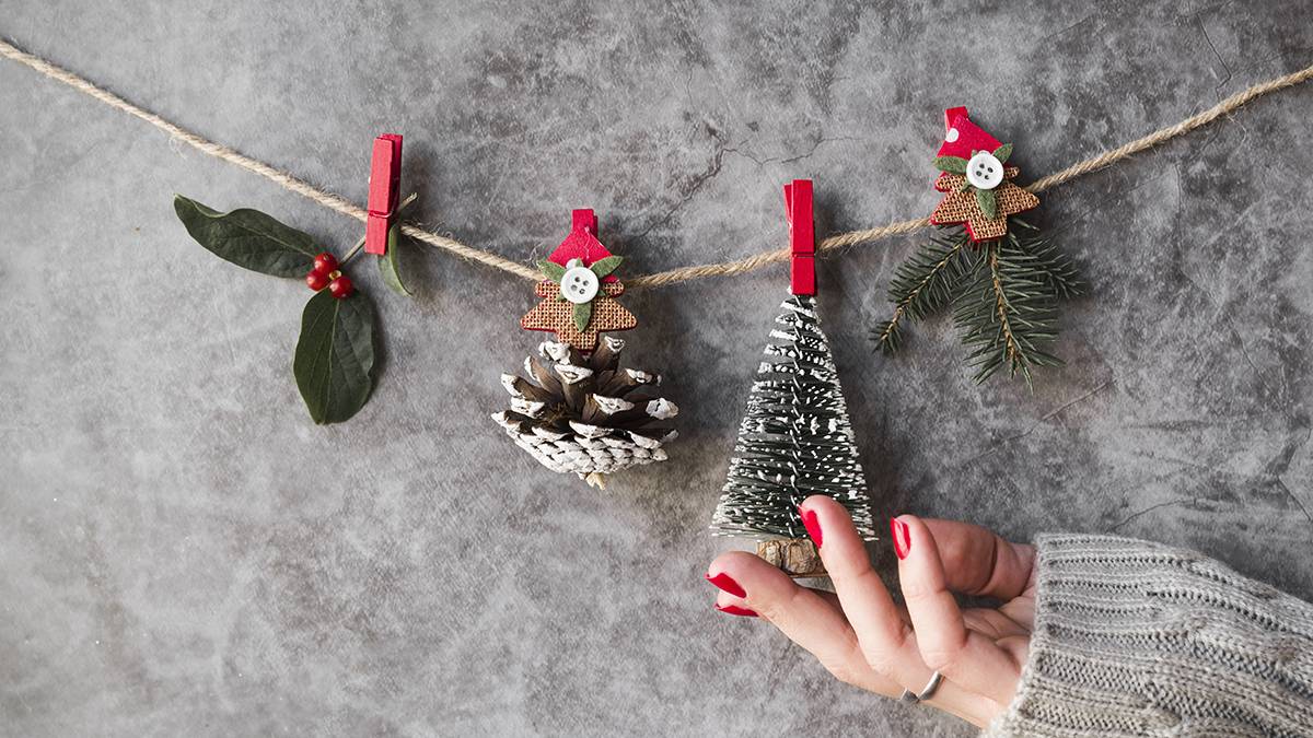 Eguberrietako dekorazioa paratzen dutenen artean zozketa eginen du Doneztebeko Udalak