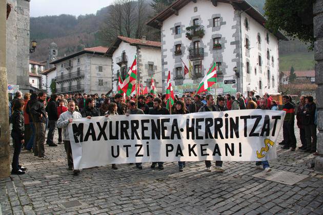 Maxurrenea Herrintzat Plataforma  lanean ari da