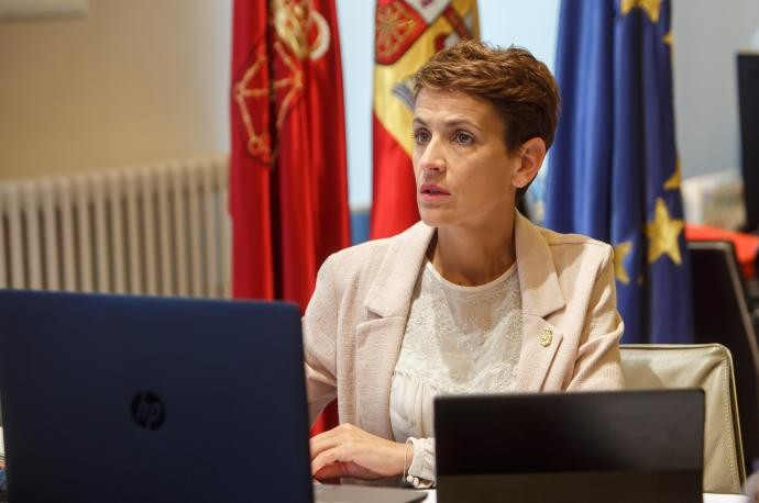 Ortzegunean hasi eta azaroaren 4a bitarte Nafarroako sarrera-irteerak debekatzea eta ostalaritza ixtea agindu du gobernuak