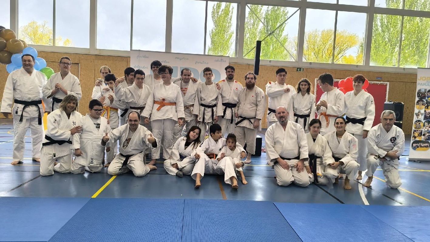 Andrea Mindegia judoka doneztebarrak Espainiako junior talde paraolinpikoarekin entrenatu du