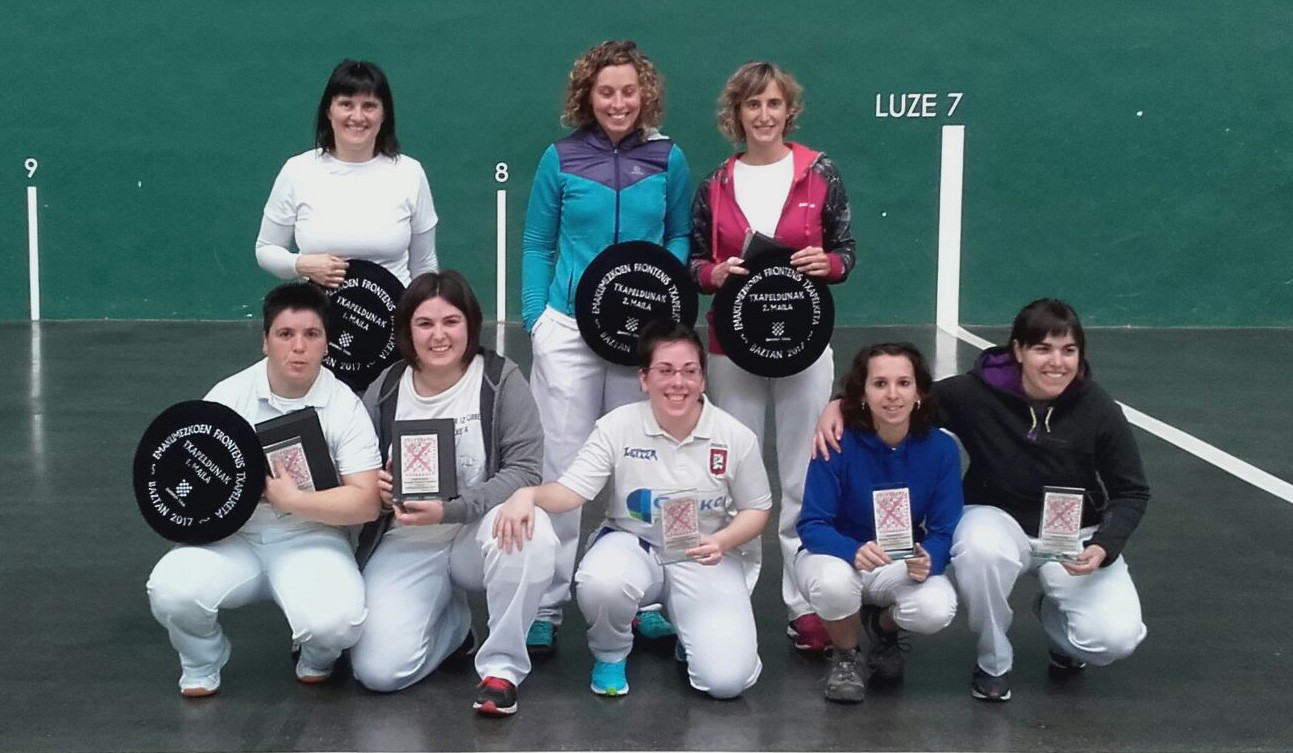 Baztango Emakumeen frontenis txapelketa ilbeltzaren 13an abiatuko da