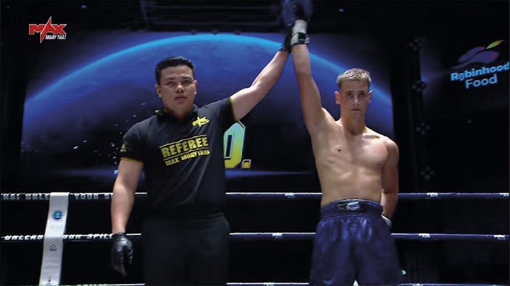 Unax Arbelaitz igantziarra Muay Thai kirolean murgildua dabil