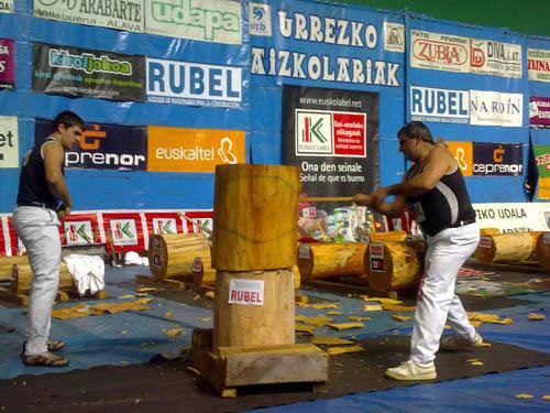 Urrezko Aizkolariak txapelketako jardunaldia jokatuko da igande eguerdian Leitzan