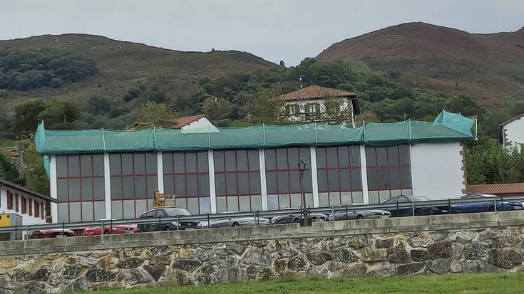 Otsaileko bigarren astean edekiko da seguruenik Zugarramurdiko frontoia