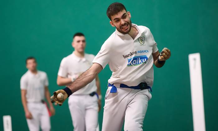 Nafarroako kluben arteko eskuz binakako pilota txapelketaren finalak jokatuko dituzte azaroaren 1ean Tafallan