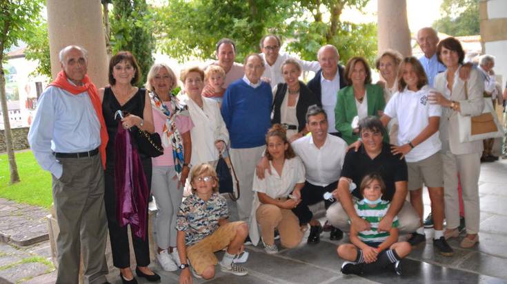 Valentin Larrearen omenez, kontzertu ederra eman dute Arakistainek eta Barriolak Beran