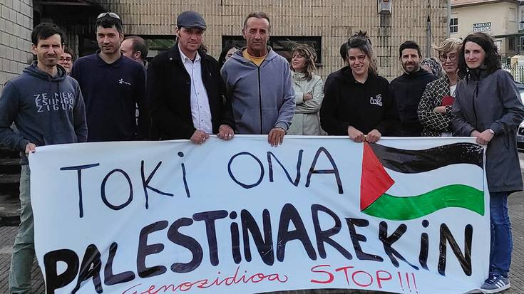 Palestinaren aldeko elkarretaratzeak Berako Toki Ona institutuan ortzegunero
