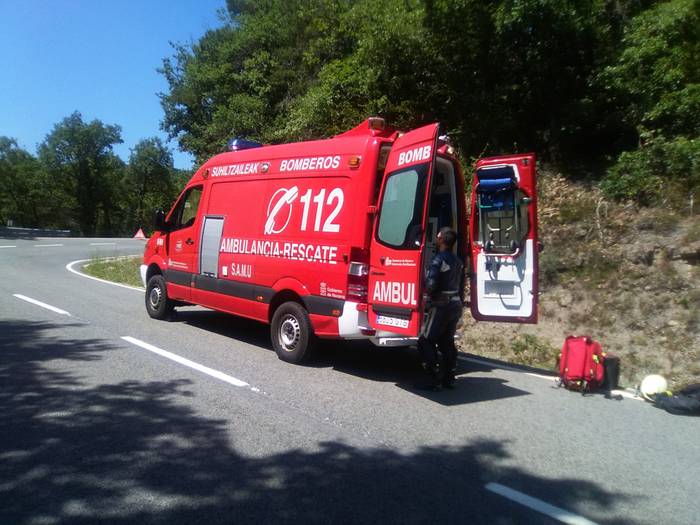 Txangozale batek istripua izan du Belaten eta onik atera dute