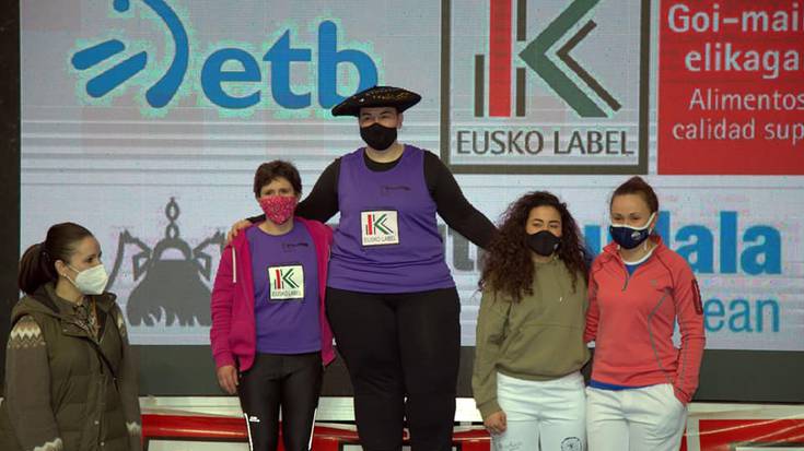 Nerea Sorondo txapeldun eta Maika Ariztegi bigarren emakumezkoen aizkolari txapelketan